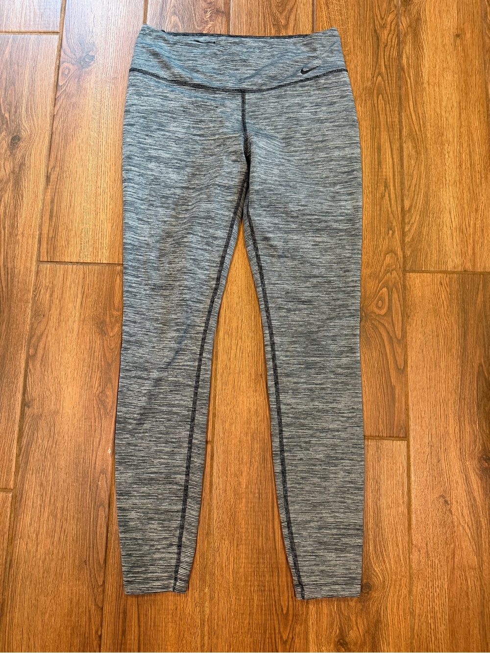 Nike Women’s Leggings Gray Size M